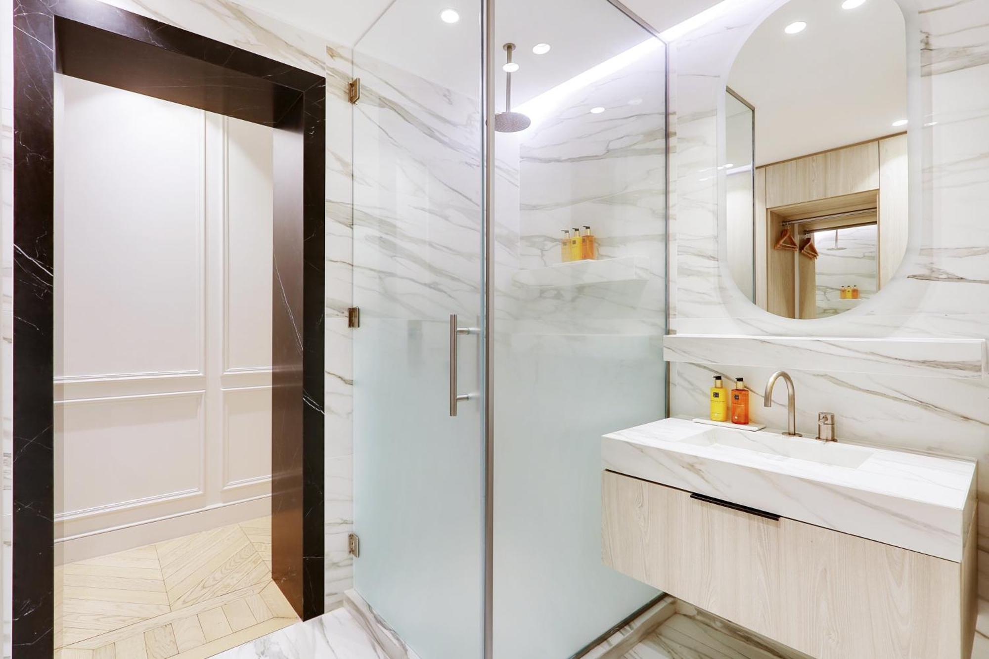 Pick A Flat - Champs Elysées Serviced Apartments Parigi Esterno foto