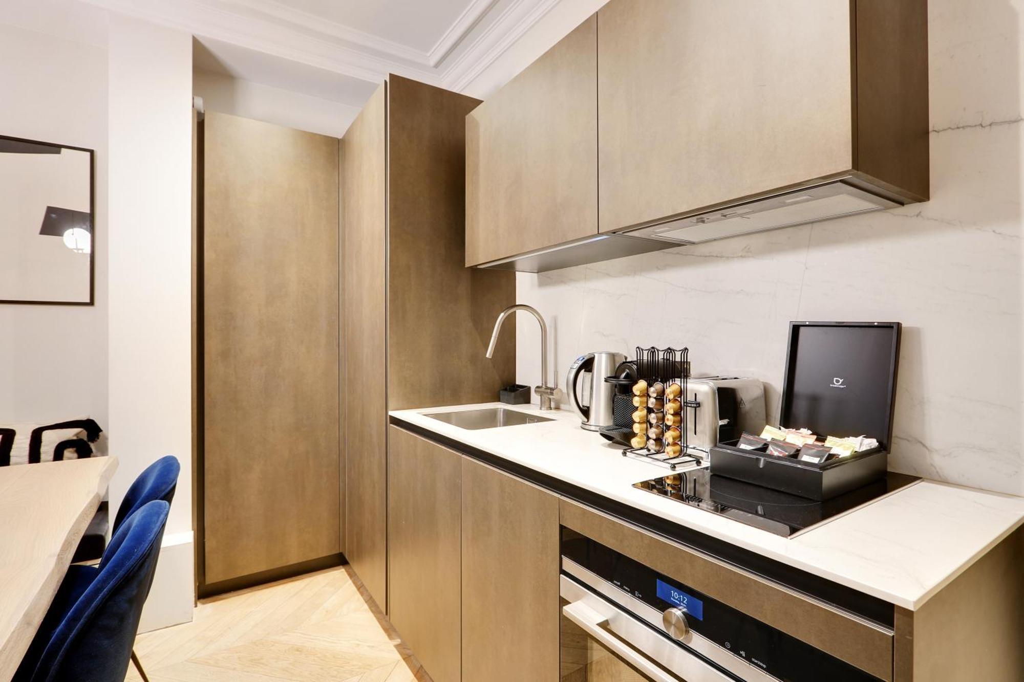 Pick A Flat - Champs Elysées Serviced Apartments Parigi Esterno foto