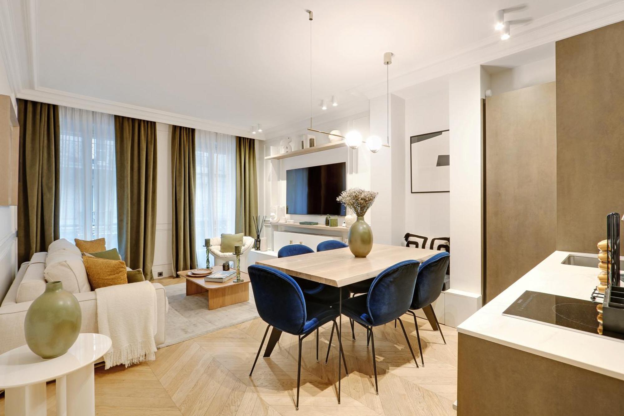 Pick A Flat - Champs Elysées Serviced Apartments Parigi Esterno foto