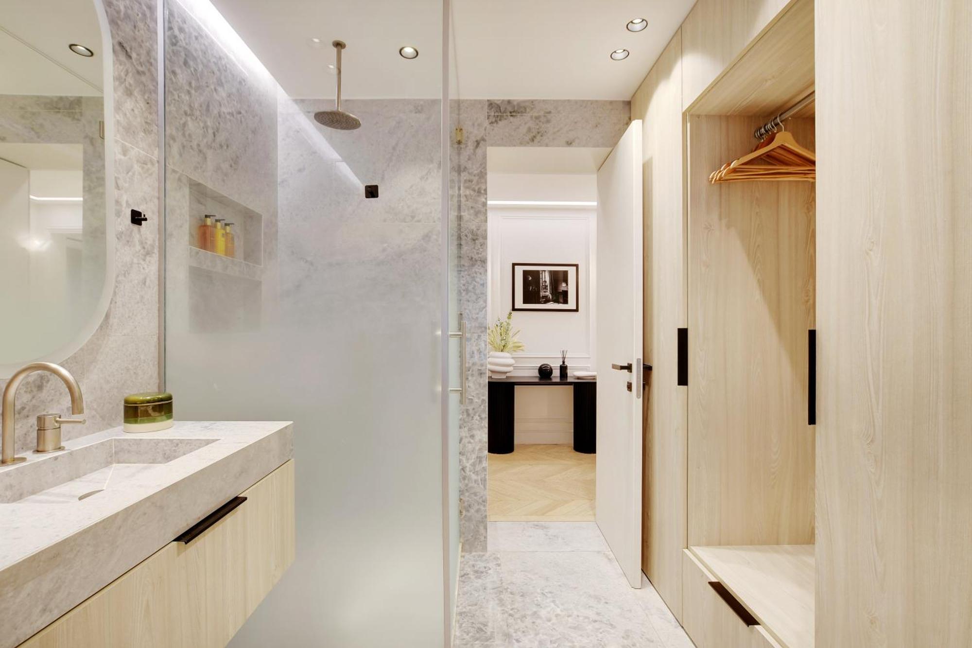 Pick A Flat - Champs Elysées Serviced Apartments Parigi Esterno foto