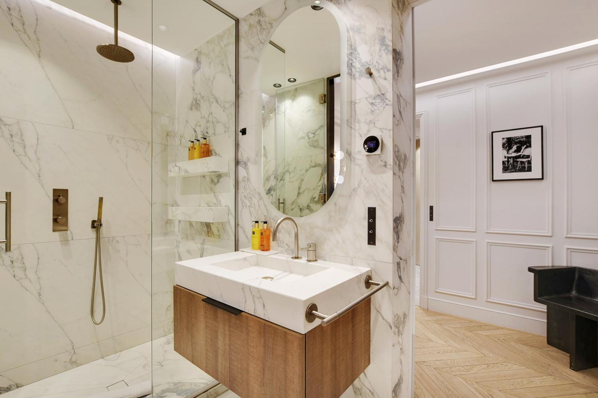 Pick A Flat - Champs Elysées Serviced Apartments Parigi Esterno foto