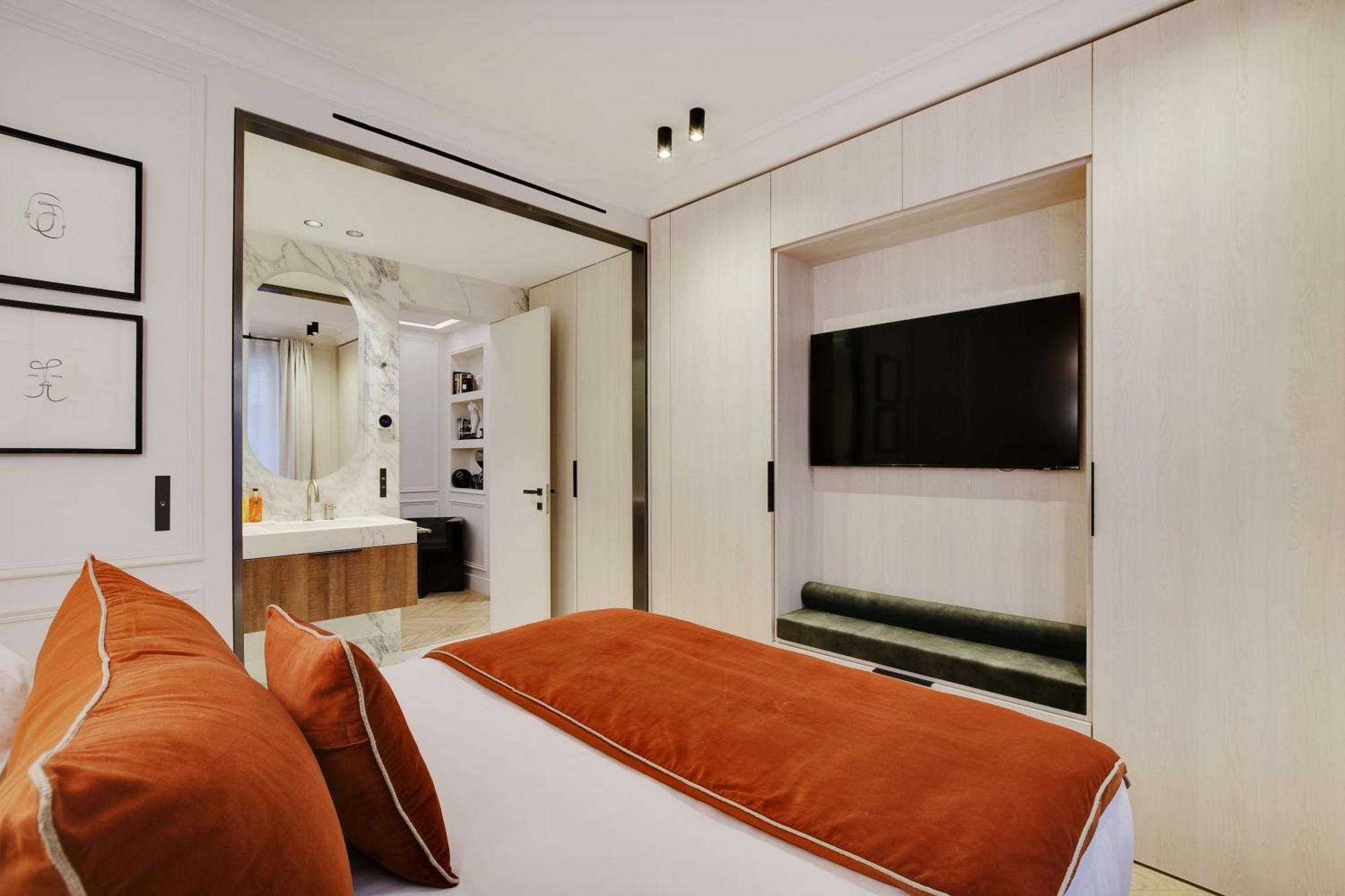 Pick A Flat - Champs Elysées Serviced Apartments Parigi Esterno foto