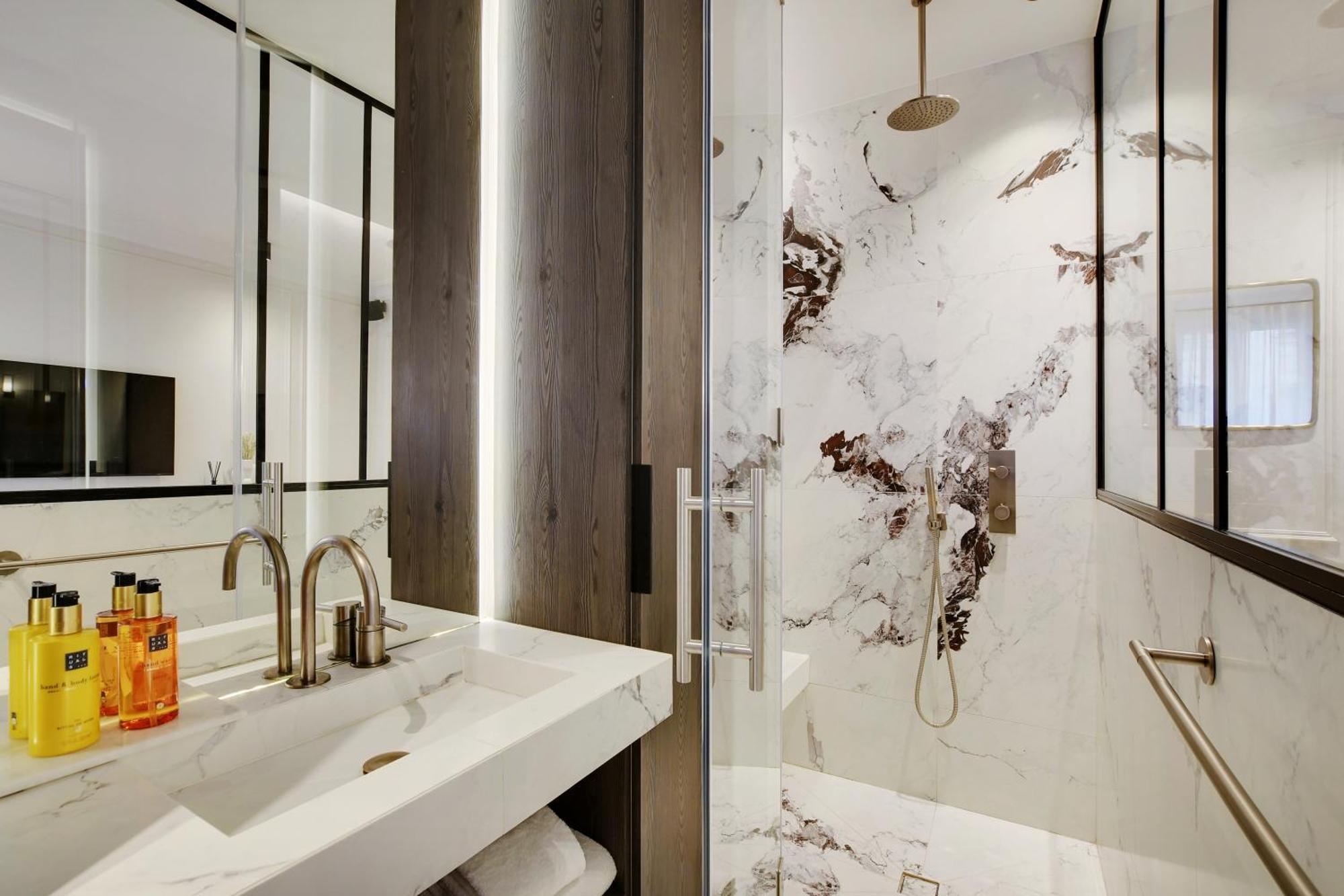 Pick A Flat - Champs Elysées Serviced Apartments Parigi Esterno foto
