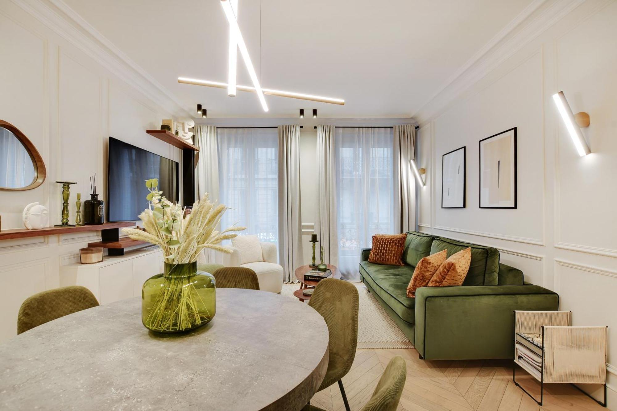 Pick A Flat - Champs Elysées Serviced Apartments Parigi Esterno foto
